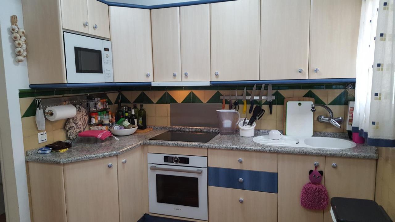 Semi-Detached Adosado Con Encanto -130 M2 - Wifi 600 Mb - Piscina Comunitaria - Patio Privado Torremolinos Bagian luar foto