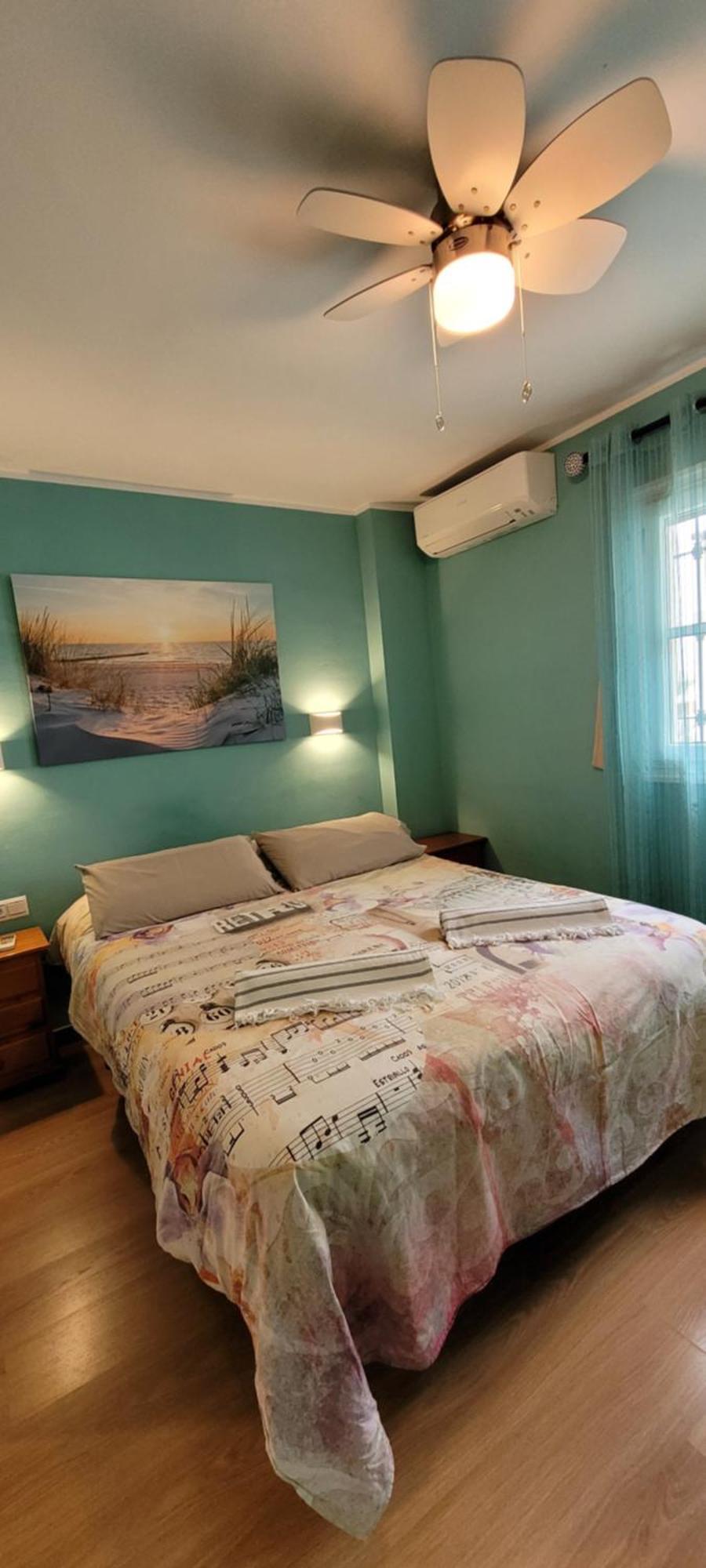 Semi-Detached Adosado Con Encanto -130 M2 - Wifi 600 Mb - Piscina Comunitaria - Patio Privado Torremolinos Bagian luar foto